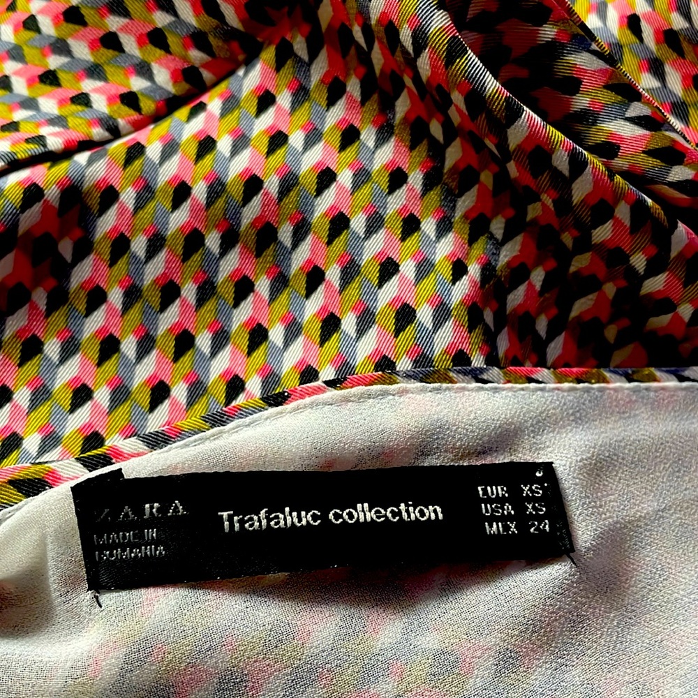 This hip, sexy little retro dress is fire!!